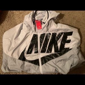 Classic Grey Zip-Up NIKE WindBreaker